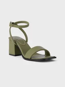 20Dresses Women PU Block Heels Sandals with Buckles