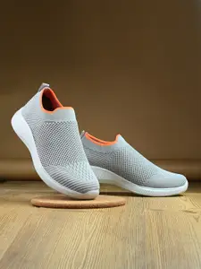 HRX by Hrithik Roshan Men Running Non-Marking Shoes