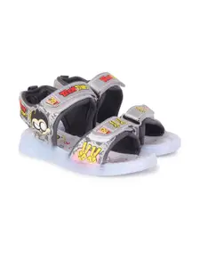 PENNEN Boys Robin Teen Titans Comfort Sandals