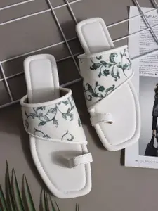 AVIVASTYLE Women Printed One Toe Flats