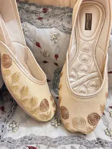 DESI COLOUR Women Woven Design Embellished Mojaris Flats With Embroidered