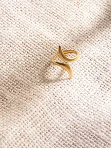Niska Gold-Plated Adjustable Finger Ring