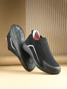 HRX by Hrithik Roshan Men Running Sports Shoes