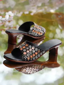 Froh Feet Women Block Sandals