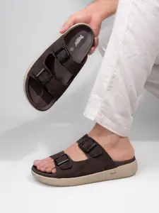 The Roadster Lifestyle Co Men Round Toe Comfort Sandals
