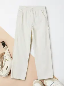 max Boys Regular Fit Mid-Rise Low Distress Jeans