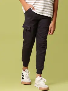 V-Mart Boys Cotton Mid-Rise Joggers