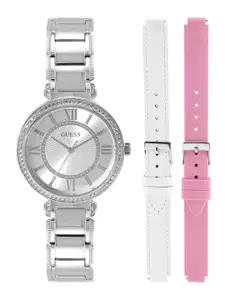 GUESS Women Dial & Stainless Steel Bracelet Style Straps Analogue Watch - GW0588L2