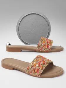 AVIVASTYLE Women Printed Open Toe Flats