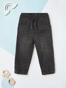 max Boys Pure Cotton Regular Fit Mid-Rise Light Fade Jeans