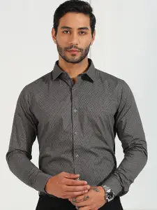 INVICTUS Classic Printed Spread Collar Pure Cotton Formal Shirt