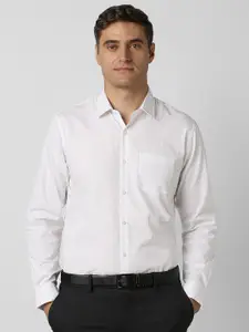 Peter England Geometric Printed Spread Collar Pure Cotton Slim Fit Formal Shirt