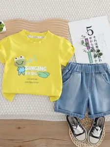 StyleCast x Revolte Boys Typography Printed Pure Cotton T-shirt With Shorts