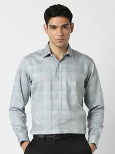 Van Heusen Checked Spread Collar Cotton Formal Shirt