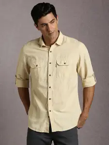 Louis Philippe Jeans Men Solid Spread Collar Casual Shirt