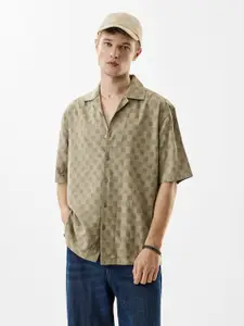 Snitch Self Design Relaxed Oversized Casual Shirt
