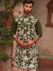 Jompers Men Ethnic Motifs Embroidered Mandarin Collar Chikankari Straight Silk Kurta
