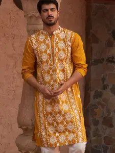 Jompers Men Ethnic Motifs Embroidered Kurta