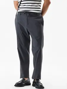Snitch Men Mid-Rise Regular Fit Trousers