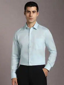 Louis Philippe Men Textured Spread Collar Cotton Formal Shirt