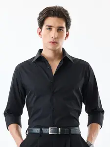 Snitch Slim Fit Spread Collar Casual Shirt
