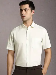 Louis Philippe Men Solid Spread Collar Formal Shirt