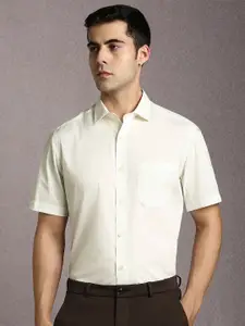 Louis Philippe Spread Collar Slim Fit Cotton Formal Shirt