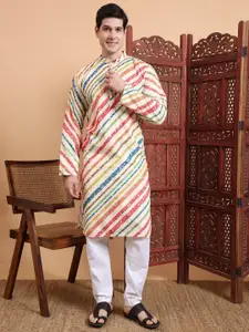 House of Pataudi Men Printed With Chikenkari Work Straight Kurta