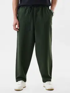 Snitch Men Mid-Rise Relaxed Fit Regular Trousers