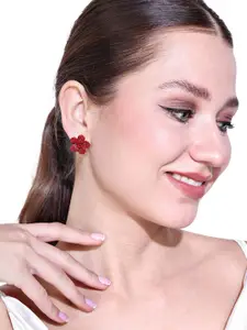 Estele Women Floral Studs Earrings