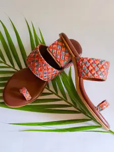 Dhaga Women Textured Block