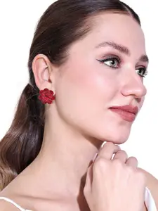 Estele Women Floral Studs Earrings