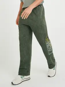 Styli Men Placement Printed Acid Wash Pure Cotton Oversized Track Pants