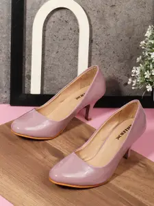 BIG BIRD FOOTWEAR Women Embellished PU Kitten Pumps