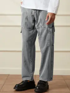 WROGN Men Comfort Mid-Rise Relaxed Fit Cargo Styles Jeans