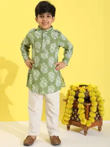 Cutiekins Boys Floral Printed Regular Kurta with Pyjamas