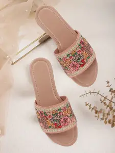 AVIVASTYLE Women Printed Open Toe Flats