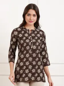 True Shape Floral Printed Mandarin Collar Short Kurti