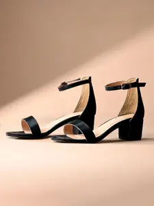 LOUIS STITCH Women Open Toe Sandals