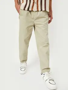 max Boys Regular Fit Mid-Rise Cotton Trousers