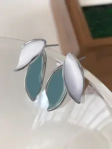 VAGHBHATT Silver- Plated Antique Leaf Shaped Studs