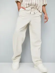 max Boys Mid-Rise Regular Trousers