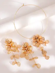 Voylla Blume Golden Cascade Flora Vine Pendant Set