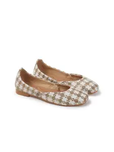 AVIVASTYLE Women Fashion Mules Flats