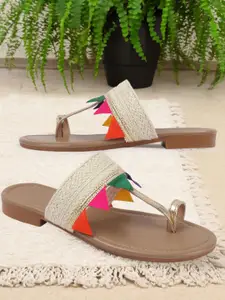 AVIVASTYLE Women Printed Open Toe Flats