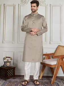 House of Pataudi Woven Design Mandarin Collar Straight Kurta & Trouser