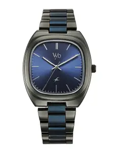 Fastrack Men Solid Dial & Bracelet Style Straps Analogue Watch FV30004KM02W