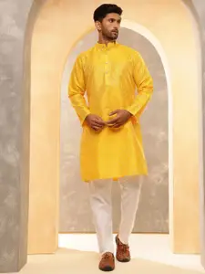 Anouk Men Striped Kurta with Pyjama