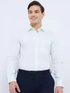 Raymond Men Solid Spread Collar Cotton Formal Shirt