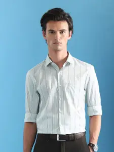 Arrow Men Classic Striped Formal Shirt